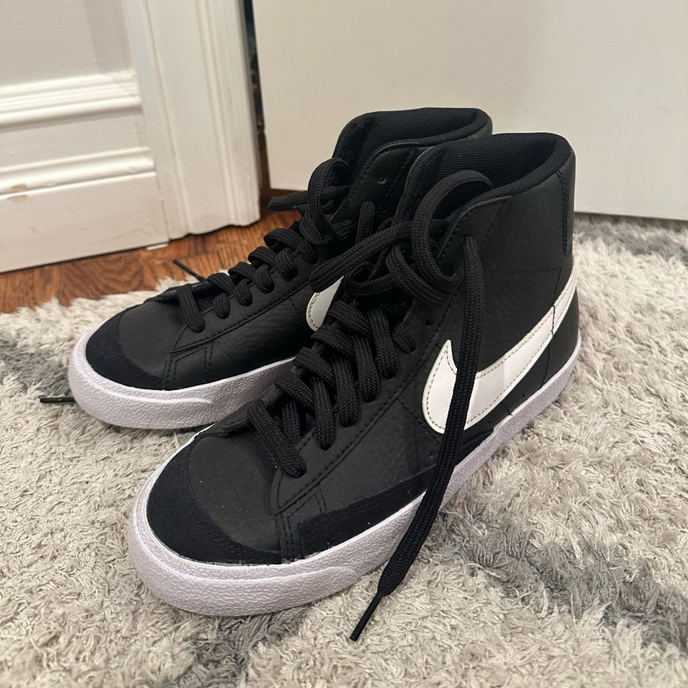 Nike Blazer Mid 77 Black and White Shoes